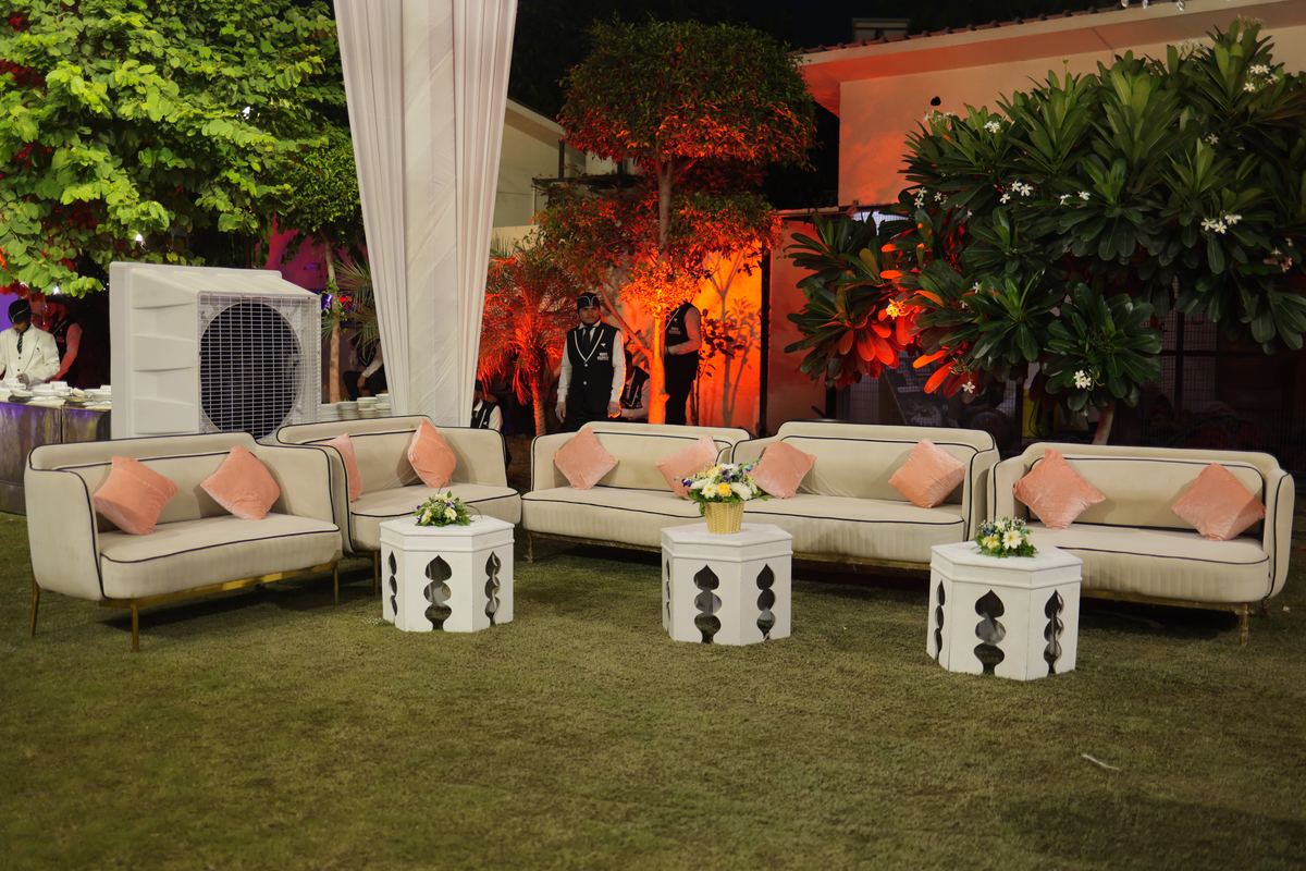 Catering Services in Alpha II, Greater Noida